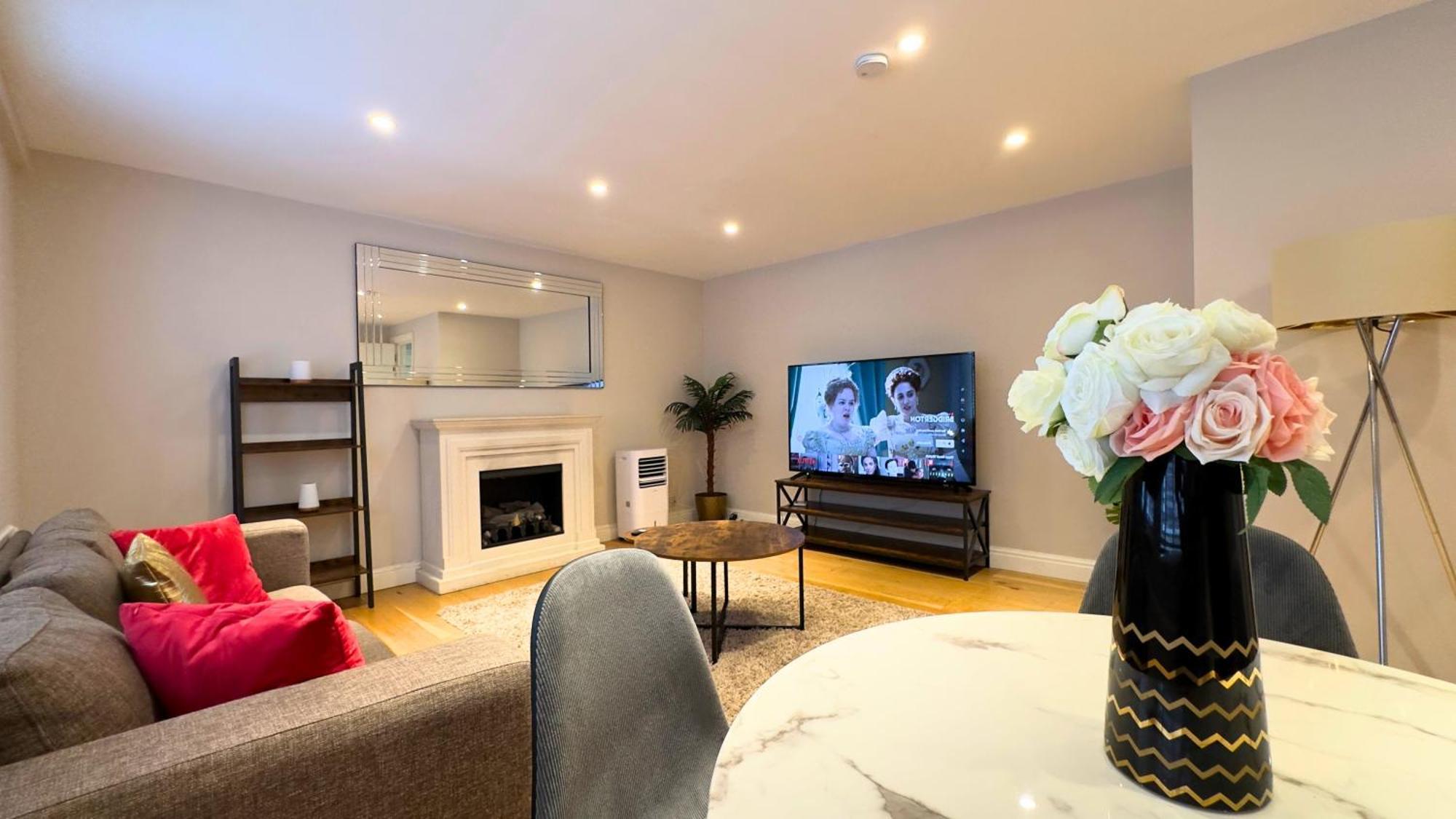 Apartment Kensington 2bed Stucco Bright Large High Ceilings - Luxurylondonstays